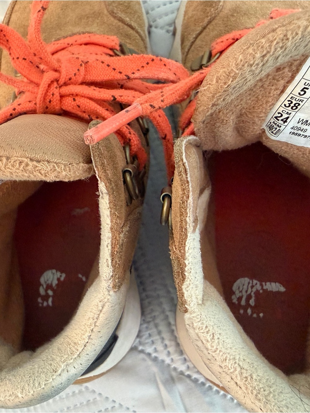 Sorel Kinetic Impact Conquest Boots Tan Suede w/Orange Laces Sz 7 - Picture 8 of 8